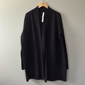 Lululemon‎ Sit In Lotus Wrap II Sz 8 Black Cherry VEUC